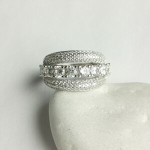 CZ half eternity band ring in Sterling Silver size 9 🆕